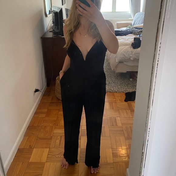 Pants - Beautiful black jumpsuit! Perfect for wedding guest attire.